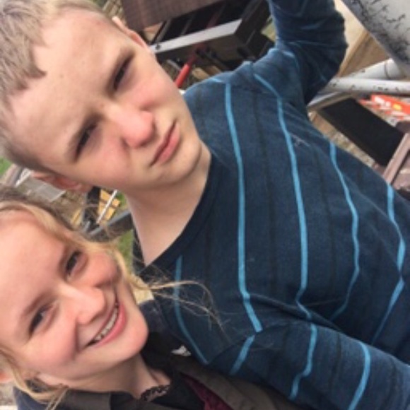 Meet your Posher, Katelynn - Picture 2 of 9